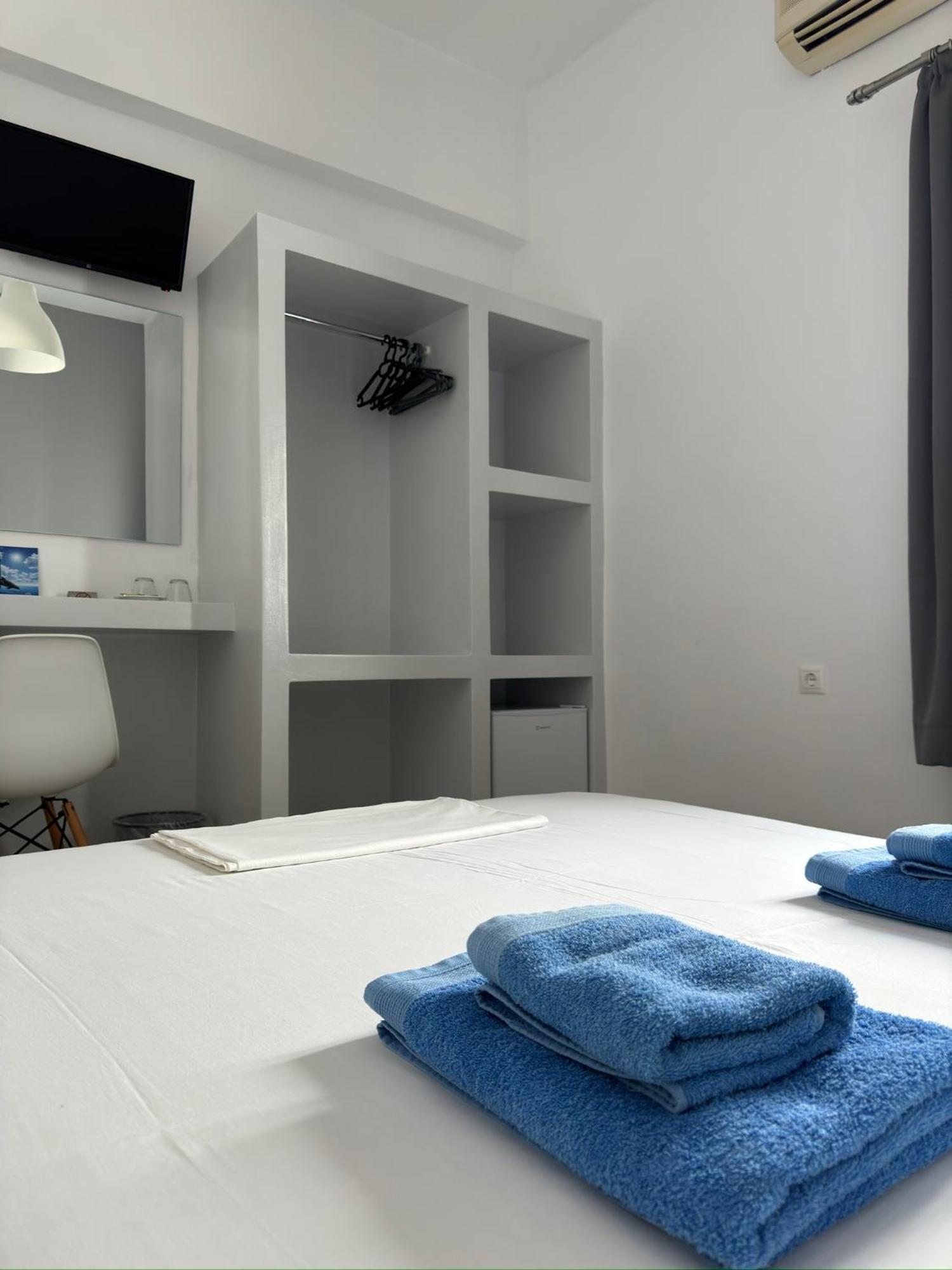 Aelia Rooms & Apartments Chora de Ios Exterior foto